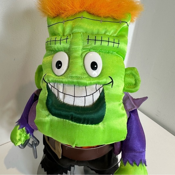 Gemmy Animated Dancing & Singing Frankenstein "Monster Mash" Song - Picture 6 of 15